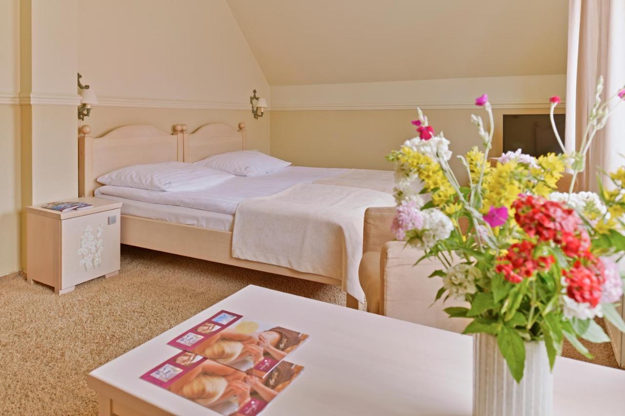 Afrodyta Spa & Wellness Resort Ośno Lubuskie Buitenkant foto