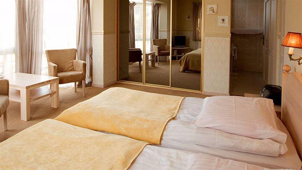 Afrodyta Spa & Wellness Resort Ośno Lubuskie Buitenkant foto